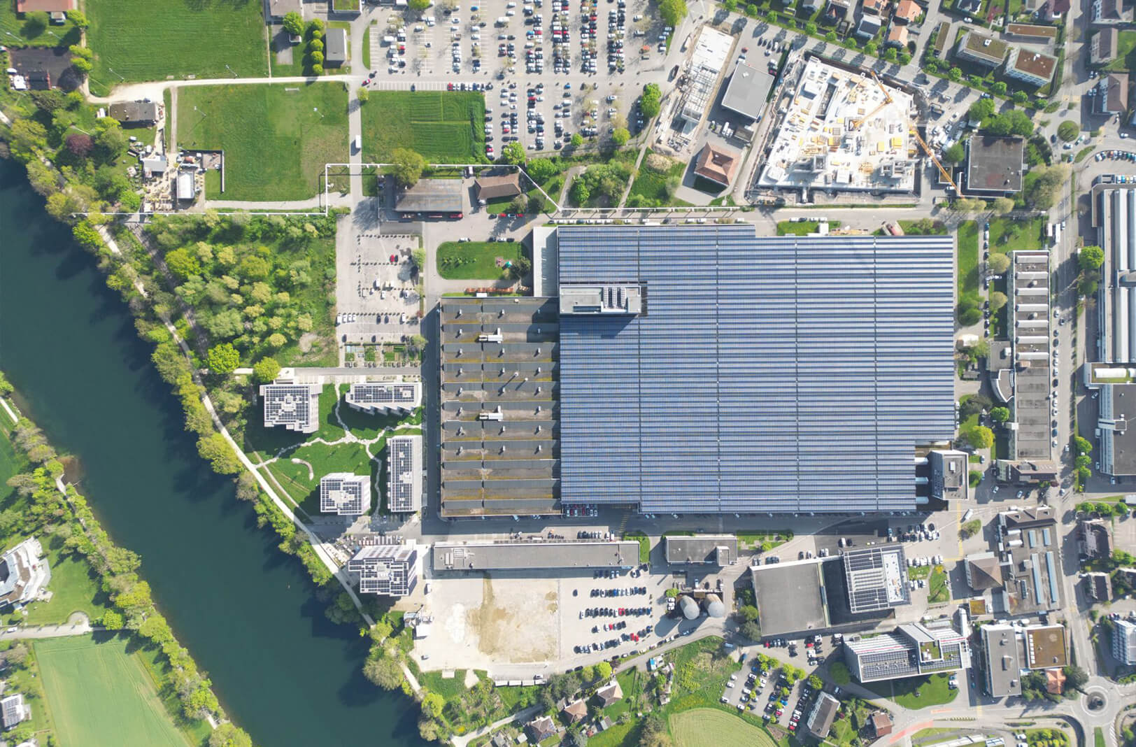 riverside.jpg riverside